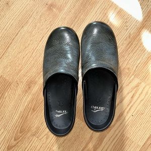 Like new Dansko shoes